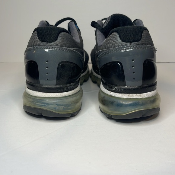 Nike Air Max 2010 Fly Wire Running Sneakers - Picture 3 of 4